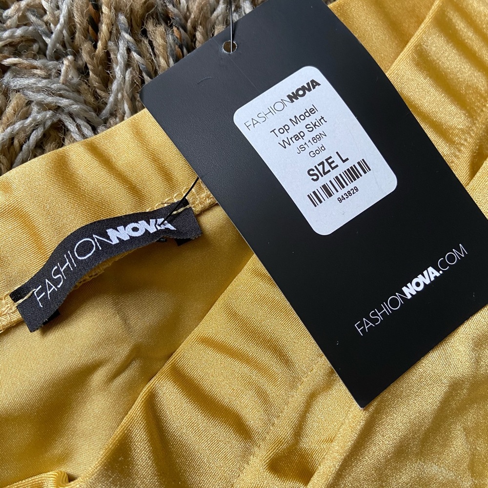 Fashion Nova Yellow Skirt💛